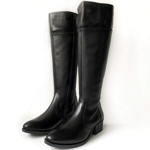 ITALIAN SHOEMAKERS Black Leather Knee Boot!